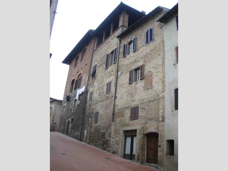 Immobile commerciale in Vendita a San Gimignano, zona Via Santo Stefano, 10, 55'000€, 69 m²
