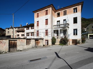 Casa Semi Indipendente in Vendita a Calvene, 70'000&euro;, 250 m², con Box