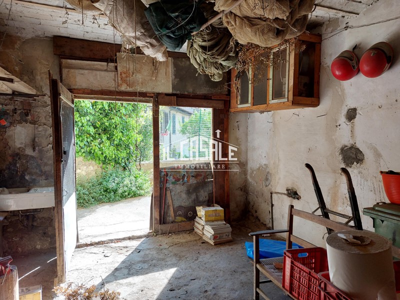 Magazzino in Vendita a Pontassieve, zona Pontassieve, 29'000€, 55 m²