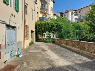 Magazzino in Vendita a Pontassieve, zona Pontassieve, 29'000€, 55 m²