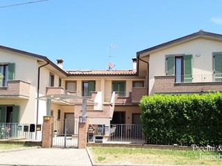 Trilocale in Vendita a Montepulciano, zona Gracciano, 119'000€, 45 m², arredato, con Box