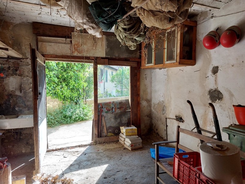 Magazzino in Vendita a Pontassieve, zona Pontassieve, 29'000€, 55 m²