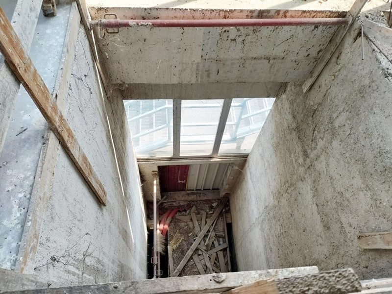 Capannone in Vendita a Castenedolo, zona Capodimonte, 110'000€, 306 m²