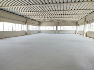 Capannone in Vendita a Castenedolo, zona Capodimonte, 110'000€, 306 m²