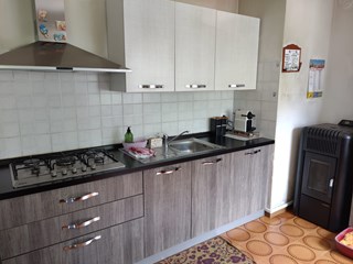 Quadrilocale in Vendita a Talamona, zona Via Valenti 119/B, 35'000€, 81 m²