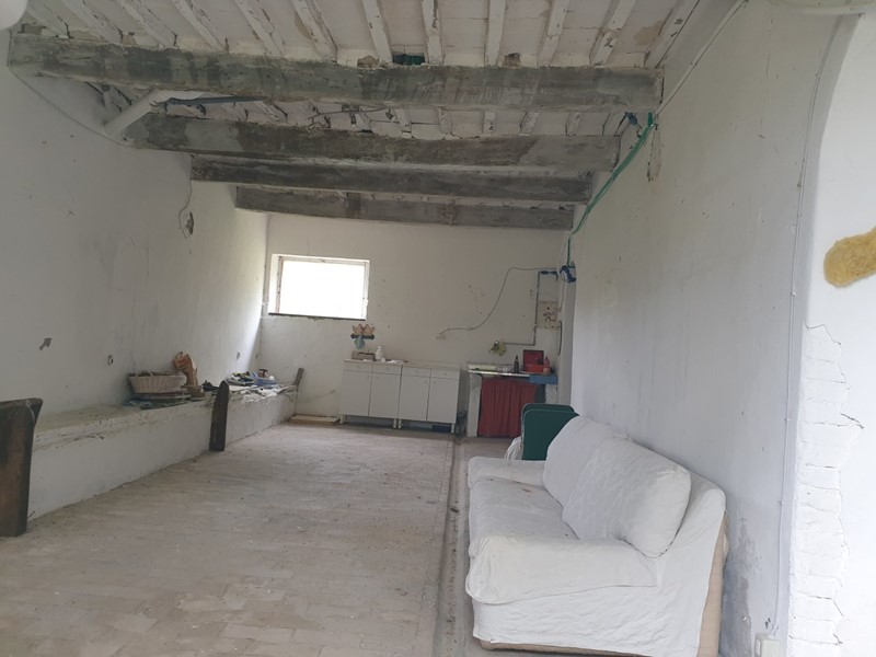 Casa Indipendente in Vendita a Orvieto, 250'000&euro;, 200 m², con Box