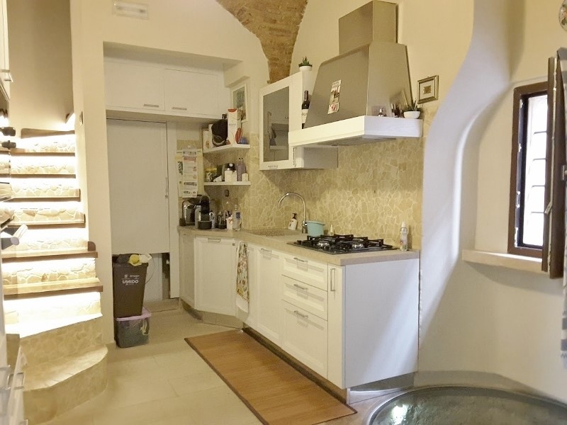Casa Indipendente in Vendita a Ascoli Piceno, 225'000€, 86 m²