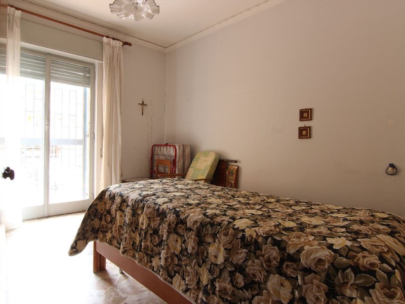 Quadrilocale in Vendita a Siracusa, zona via Grottasanta , 85'000&euro;, 140 m²