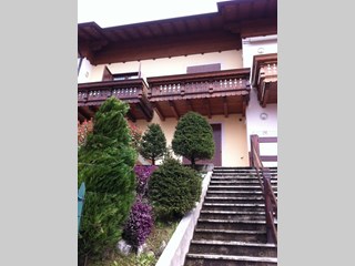 Casa Indipendente in Vendita a Costa Serina, zona val brembana, 150'000€, 120 m², arredato