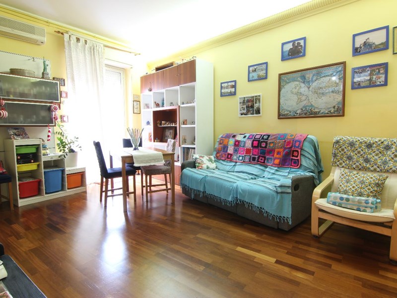 Trilocale in Vendita a Siracusa, zona Piazza della Vittoria, 88'000&euro;, 75 m²