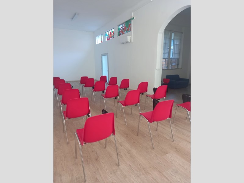 Magazzino in Vendita a Pescara, 150'000€, 135 m²
