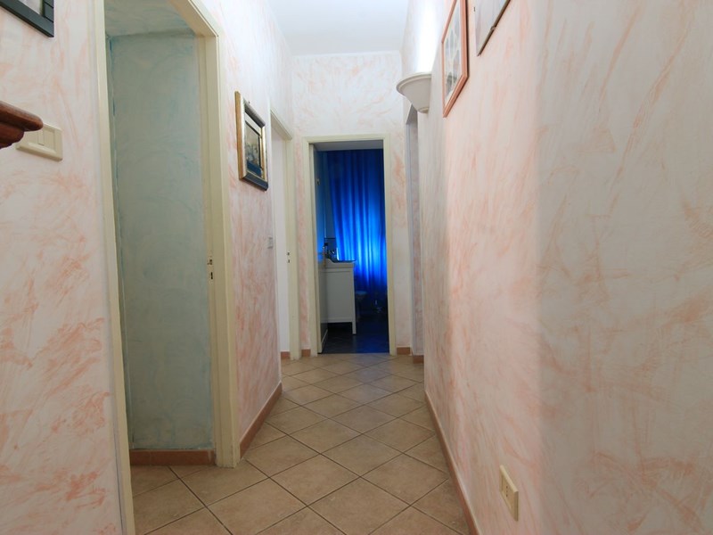 Trilocale in Vendita a Siracusa, zona viale Santa Panagia, 83'000&euro;, 100 m²