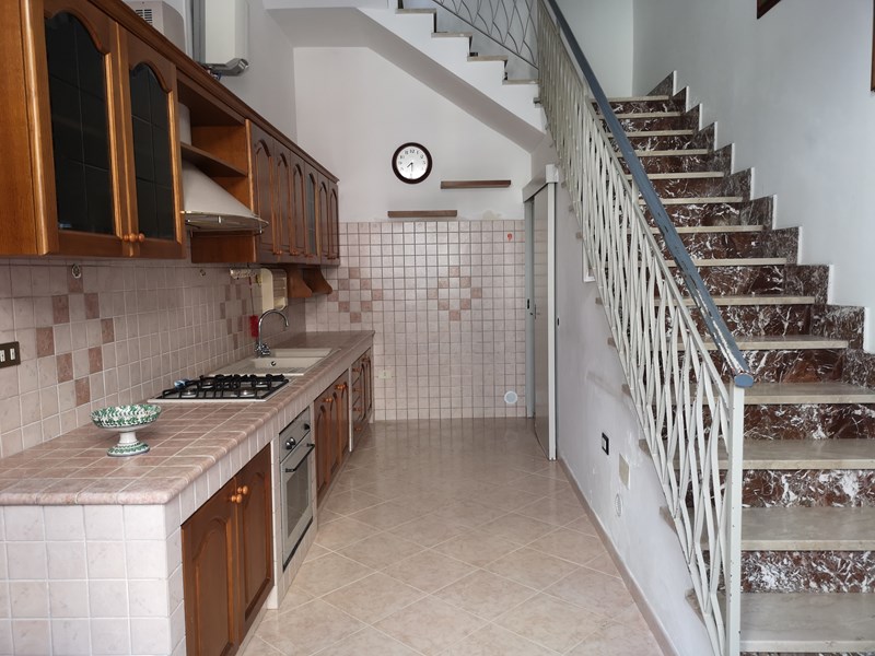 Casa Indipendente in Vendita a Avola, zona zona centrale, 50'000€, 86 m²