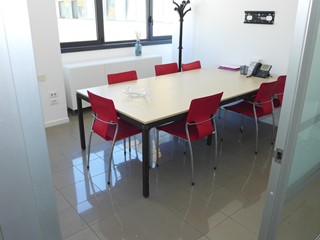Ufficio in Vendita a Senigallia, zona Cesano, 85'000€, 86 m²