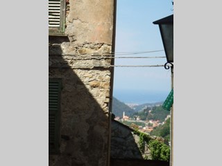 Casa Indipendente in Vendita a Castiglione Chiavarese, zona Velva, 45'000€, 105 m²