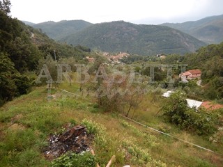 Casa Indipendente in Vendita a Castiglione Chiavarese, zona Campegli, 260'000€, 110 m²