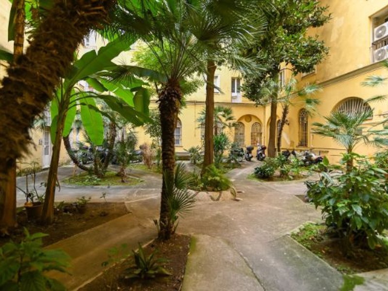 Trilocale in Vendita a Roma, zona piazza Spagna, 495'000€, 120 m²