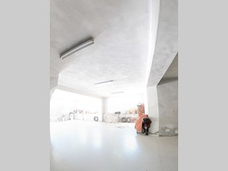 Magazzino in Vendita a Jesi, zona ZONA 2B, 140'000€, 275 m²