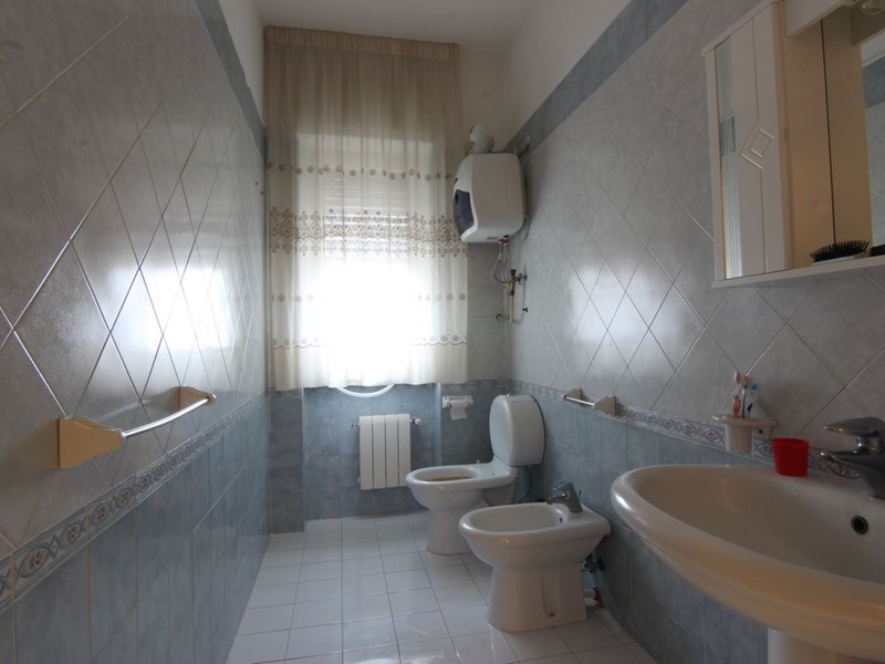 Trilocale in Vendita a Siracusa, zona viale Teracati, 98'000&euro;, 97 m²