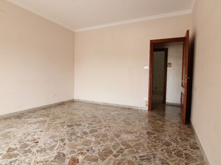 Appartamento in Vendita a Siracusa, zona via Tisia, 145'000&euro;, 143 m²