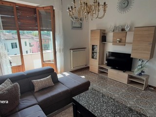 Appartamento in Vendita a Asciano, 130'000€, 95 m², con Box