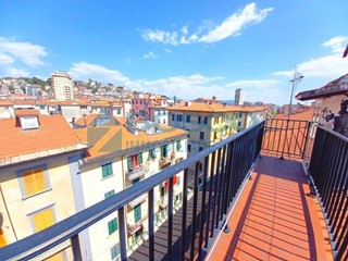 Appartamento in Vendita a La Spezia, zona Centro, 189'000&euro;, 95 m²