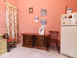 Trilocale in Vendita a Siracusa, zona Piazza Santa Lucia, 85'000&euro;, 117 m²