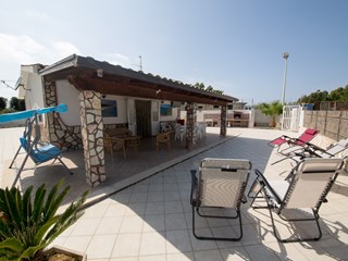 Villa in Affitto a Balestrate, zona calatubo, 1'500€, 100 m², arredato