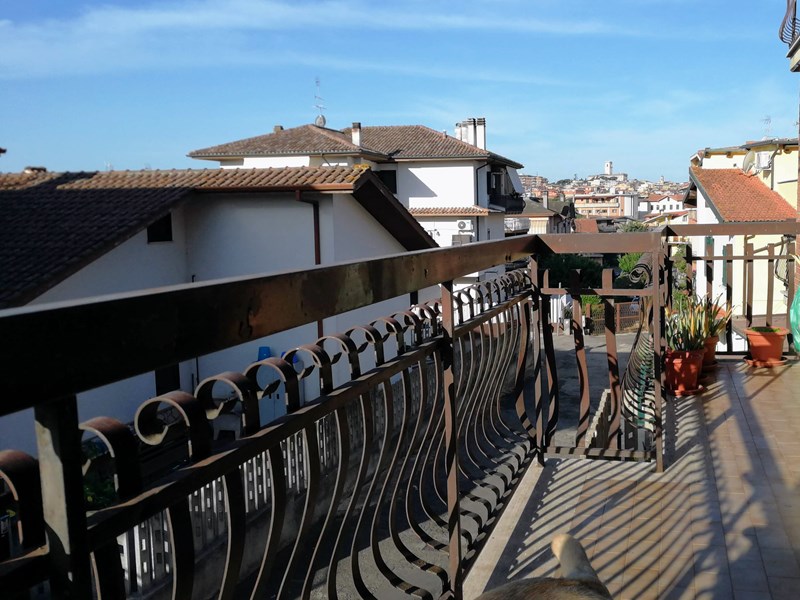 Quadrilocale in Vendita a Monterotondo, zona Via Piave 20, 215'000€, 97 m²