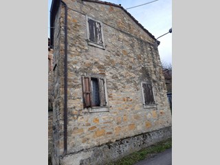 Rustico in Vendita a Alta Val Tidone, zona Corneto, 2'000€, 70 m², arredato