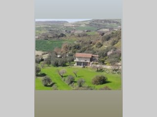 Villa in Vendita a Palazzolo Acreide, zona C/da Poi., 85'000€