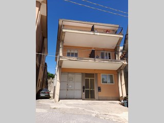 Appartamento in Vendita a Palazzolo Acreide, 60'000€, 100 m²
