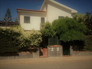 Villetta a schiera in Vendita a Corigliano Rossano, 69'000€, 80 m², arredato