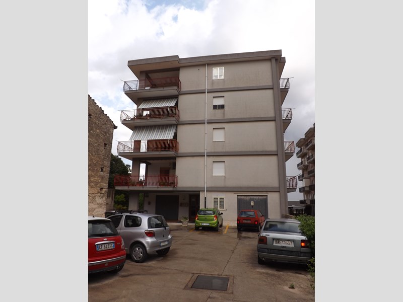 Appartamento in Vendita a Palazzolo Acreide, zona centrale, 115'000€, 140 m²