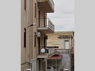 Appartamento in Vendita a Carini, zona Centro, 110'000€, 150 m²