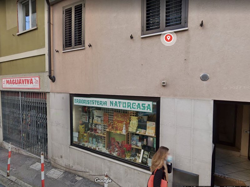 Attività commerciale in Vendita a Trieste, zona San Giacomo, 30'000€, 20 m²