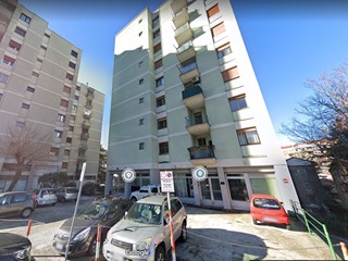 Attività commerciale in Vendita a Trieste, 150'000€, 240 m²