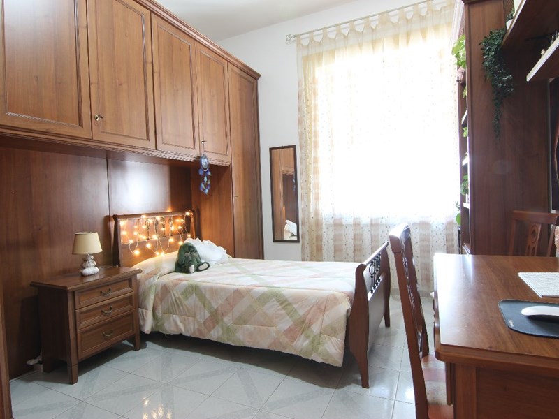 Trilocale in Vendita a Siracusa, zona Corso Gelone, 72'000&euro;, 100 m²