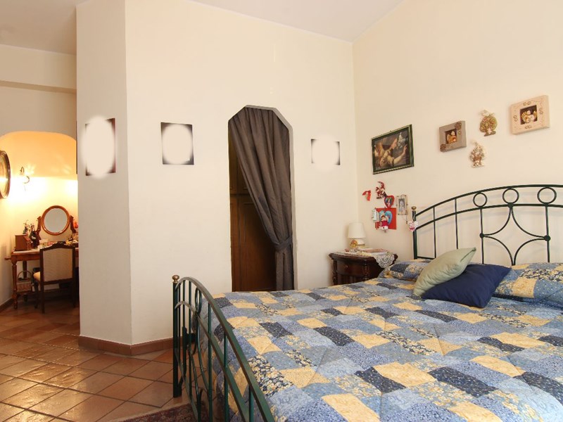Appartamento in Vendita a Siracusa, zona Piazza della Repubblica, 180'000€, 173 m²