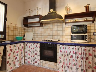 Villa in Vendita a Siracusa, zona Citta' Giardino, 320'000&euro;, 255 m²