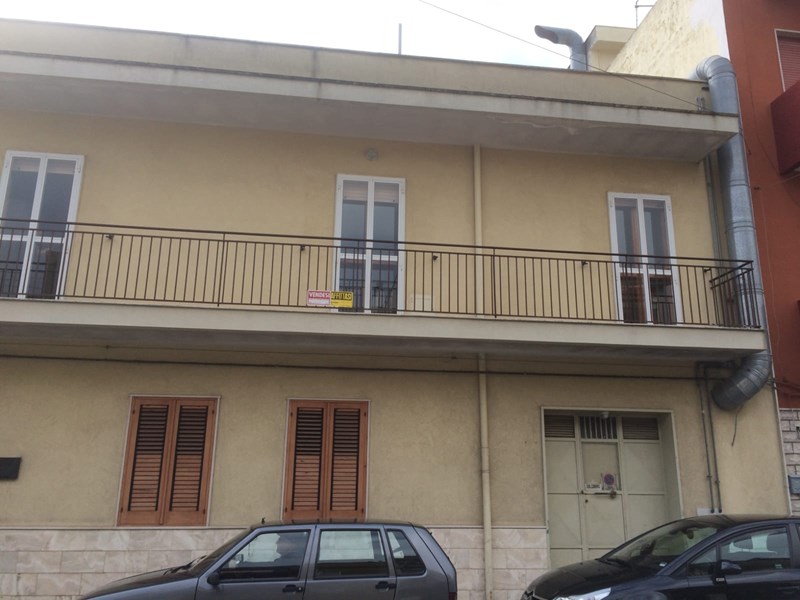 Appartamento in Vendita a San Giorgio Ionico, 100'000€, 158 m²