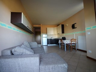 Bilocale in Vendita a Sovicille, zona San Rocco a Pilli, 140'000€, 50 m², con Box