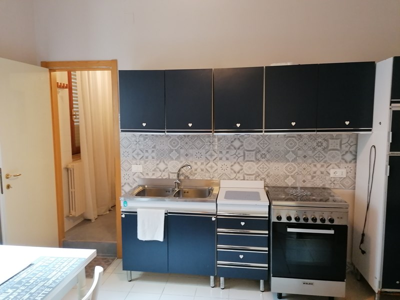 Appartamento in Affitto a Foggia, zona FOGGIA, 340€, arredato