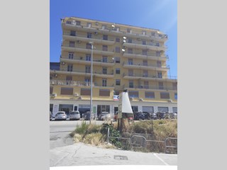 Quadrilocale in Vendita a Agrigento, zona Quadrivio Spinasanta, 135'000€, 150 circa