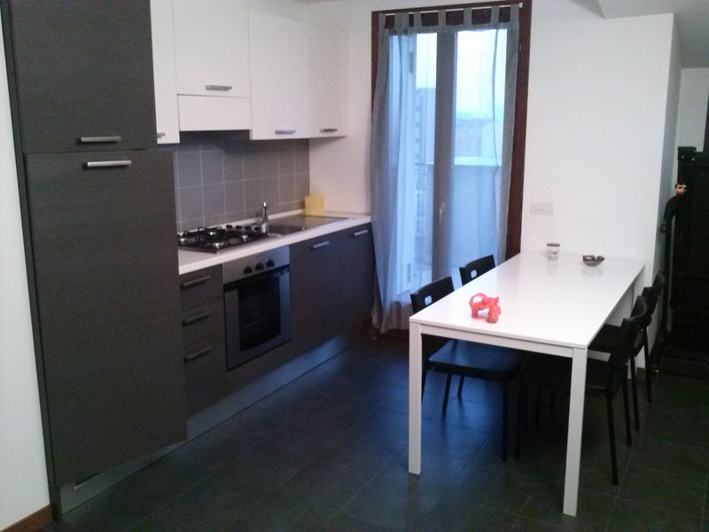 Bilocale in Vendita a Milano, zona Viale Espinasse , 280'000€, 70 m², arredato