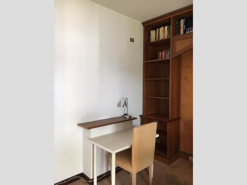 Stanza in Affitto a Firenze, zona Varlungo Rovezzano, 410€, 110 m², arredato