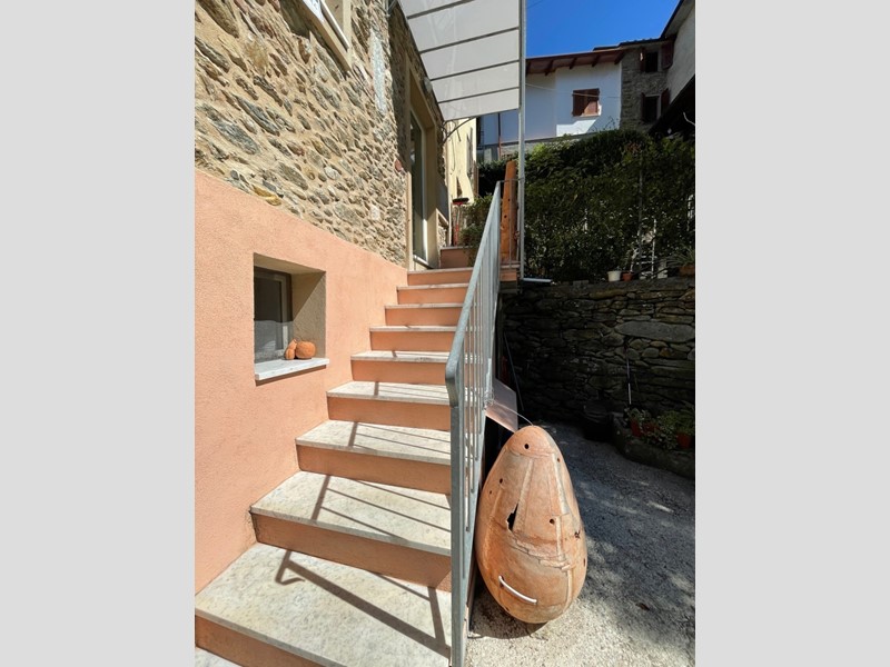 Casa Semi Indipendente in Vendita a Pietrasanta, zona Solaio, 190'000€, 50 m²