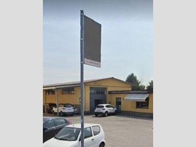 Capannone in Vendita a Capannori, zona Lammari, 210'000€, 340 m²