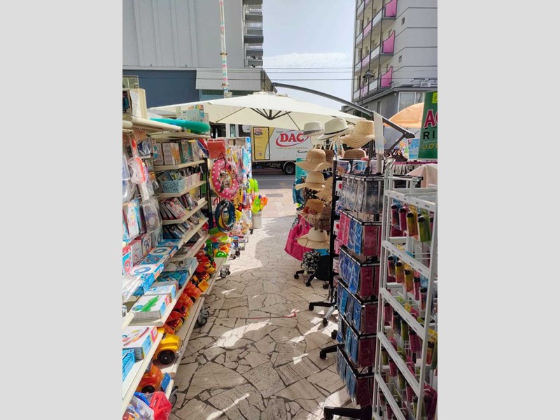 Attività commerciale in Vendita a Riccione, 60'000€, 50 m²