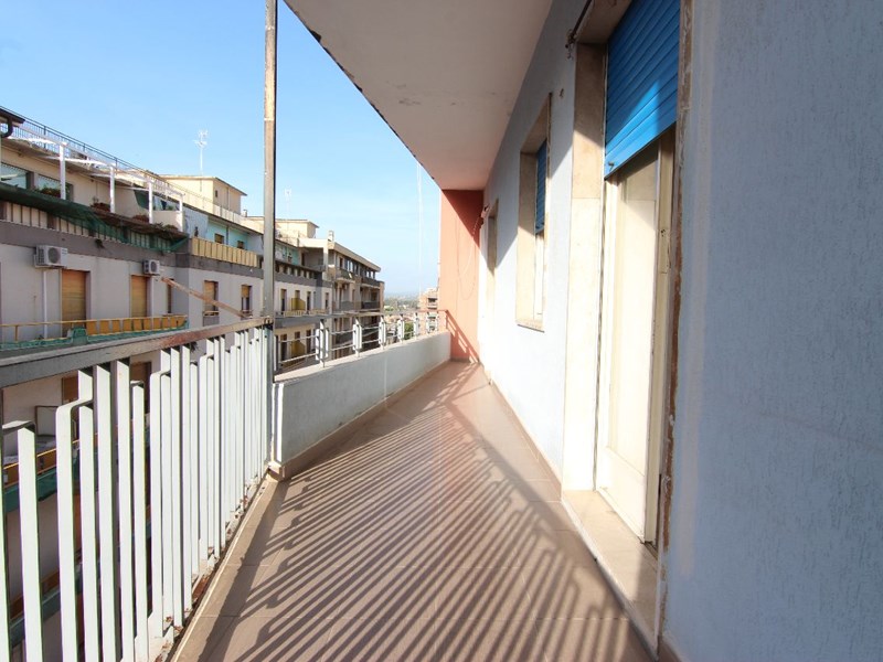 Trilocale in Vendita a Siracusa, zona Corso Gelone, 115'000&euro;, 100 m²